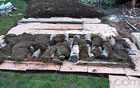Hugelkultur Beds (9)
